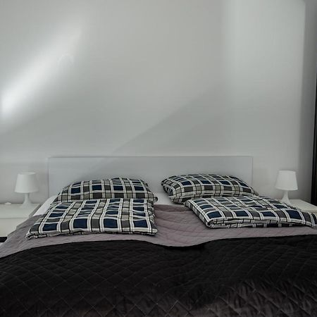 Nowy Apartament Z Duzym Tarasem I Parkingiem Swinoujscie Exterior foto
