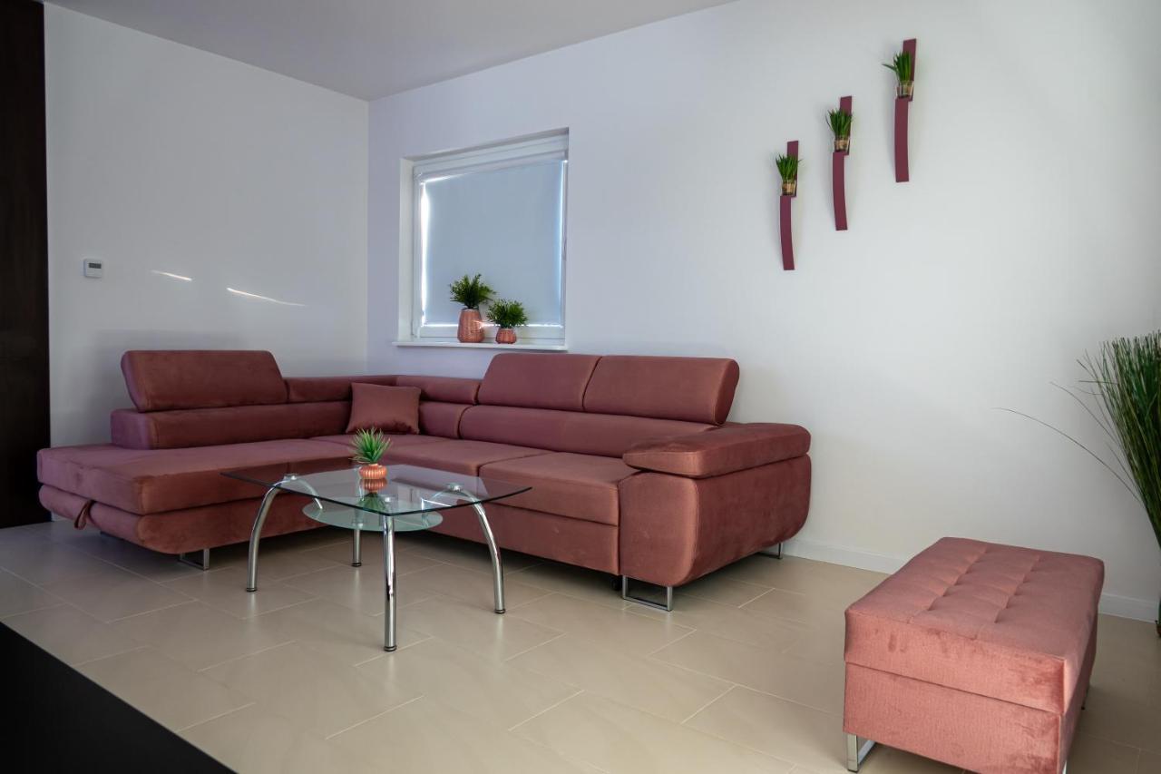 Nowy Apartament Z Duzym Tarasem I Parkingiem Swinoujscie Exterior foto